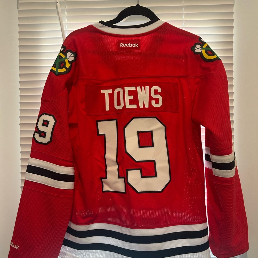 Reebok Red and Black Crewneck - Picture 3 of 3
